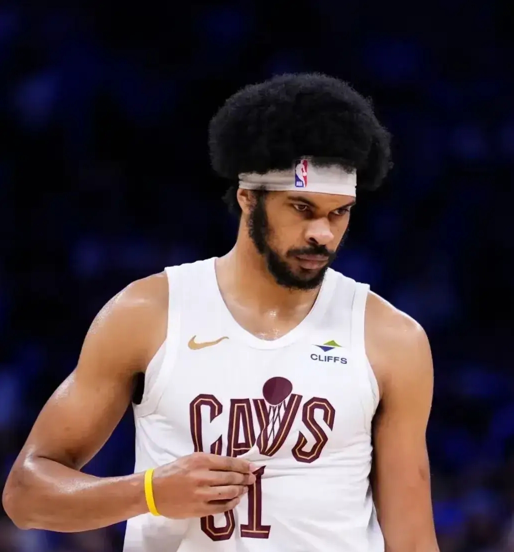 冲刺阶段体能课后，西汉姆迎来里程碑备战国王杯，管理层满意，赛季目标并未改变的简单介绍