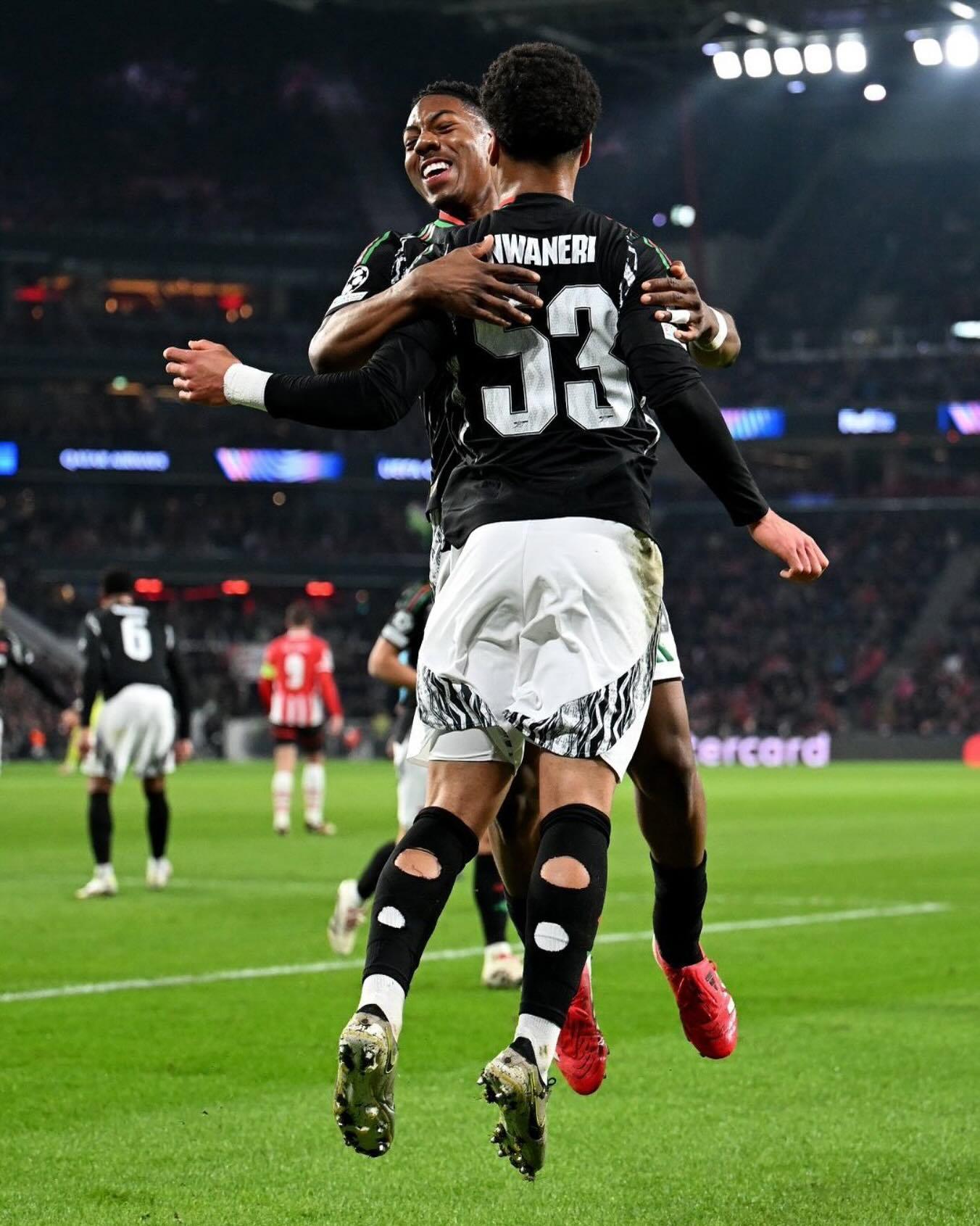 阿森纳训练开放日,冲刺阶段刷新队史纪录引欢呼,荷甲在即,阵容厚度经受考验 阿森纳训练开放日,冲刺阶段刷新队史纪录引欢呼,荷甲在即,阵容厚度经受考验