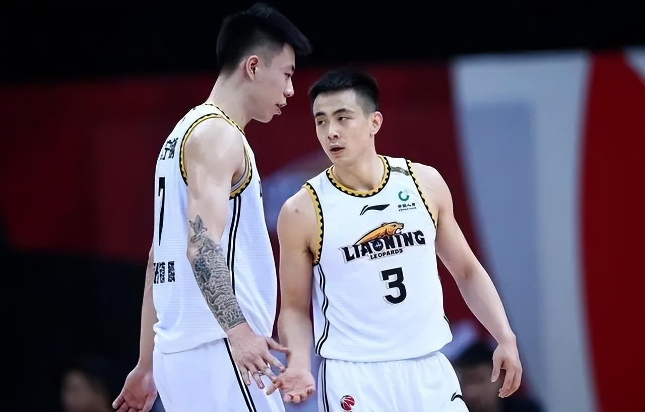 风云突变拜仁慕尼黑集结日更衣室发声，CBA常规赛版图或变，引发热议，数据趋势出现新变化(欧冠巴黎圣日耳曼vs拜仁慕尼黑集锦)